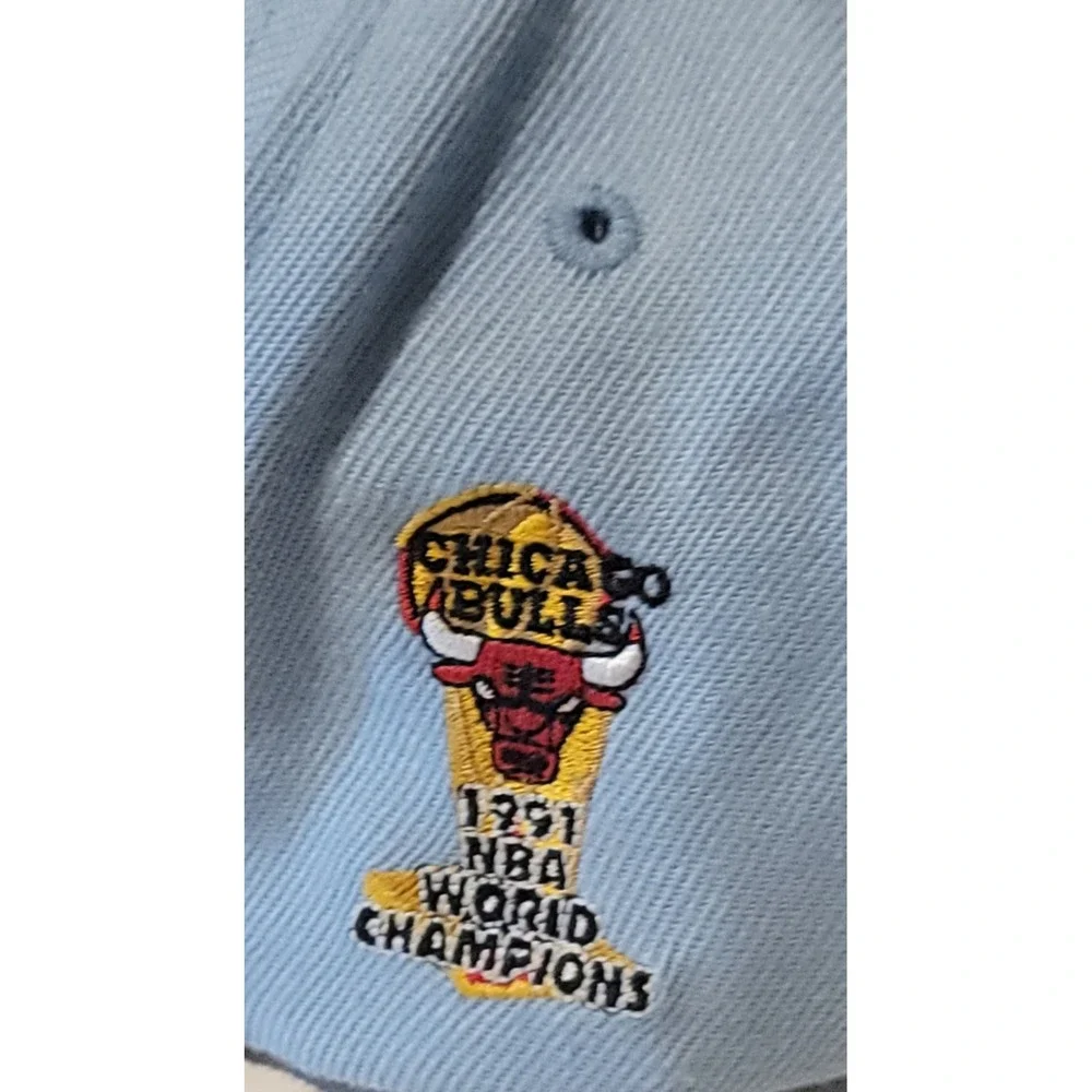 VTG Chicago Bulls Mitchell&Ness 1991 NBA World Champions Snapback Hat Blue/Black